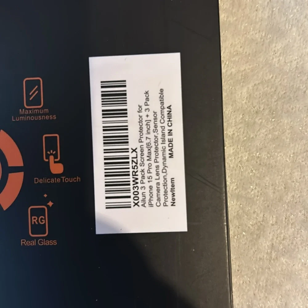 Ailun glass screen protector 15 Pro max